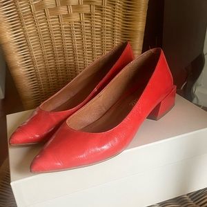 L’Intervalle Size 39 Red Block Heels